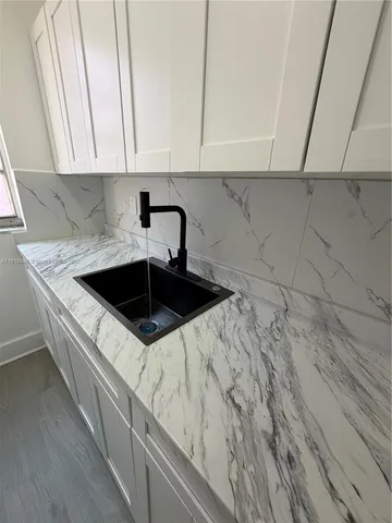 $1,450 | 1560 Southwest 5th Street, Unit 10, Miami, FL 33135