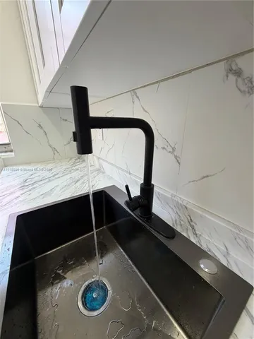 $1,450 | 1560 Southwest 5th Street, Unit 10, Miami, FL 33135