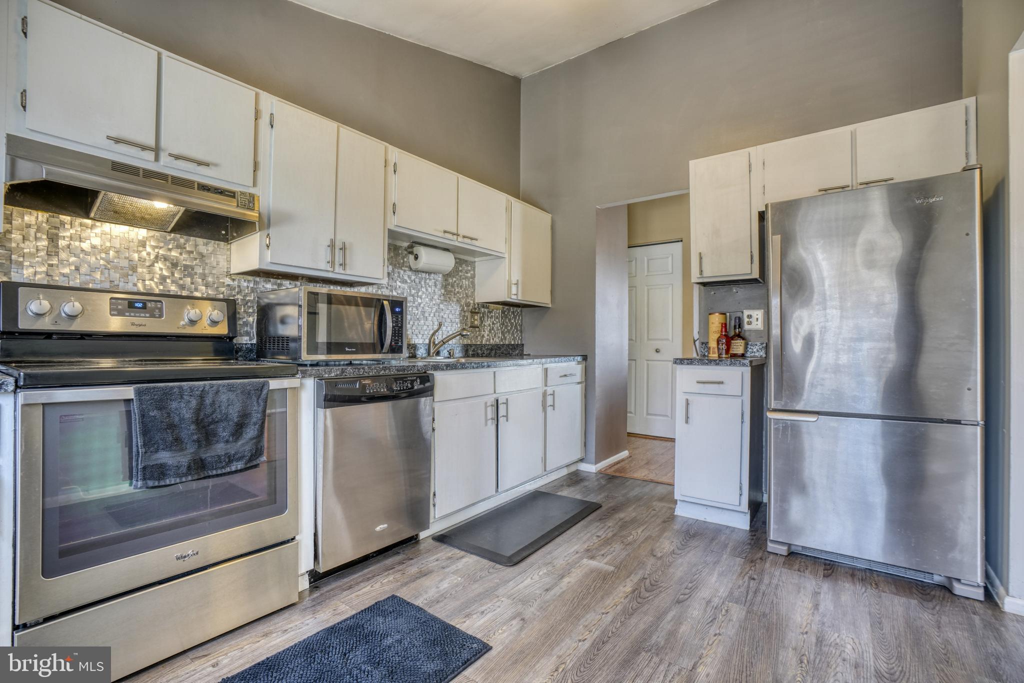9013 Moonstone Road Nottingham, MD 21236 - Photo 12 of 39 Stainless appliances