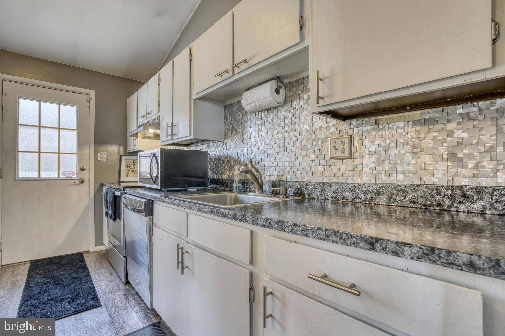 9013 Moonstone Road Nottingham, MD 21236 - Photo 15 of 39 Long view kitchen