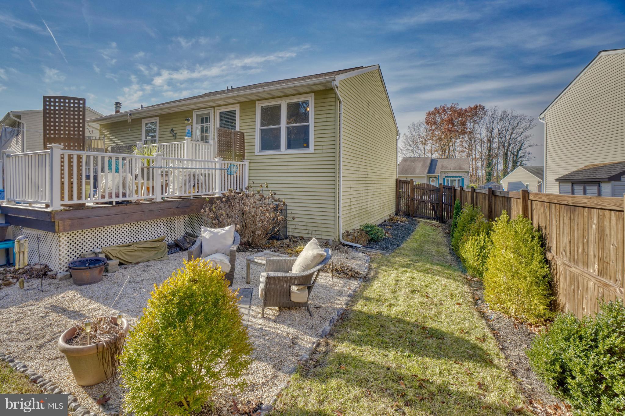 9013 Moonstone Road Nottingham, MD 21236 - Photo 36 of 39 Rear yard/sitting area