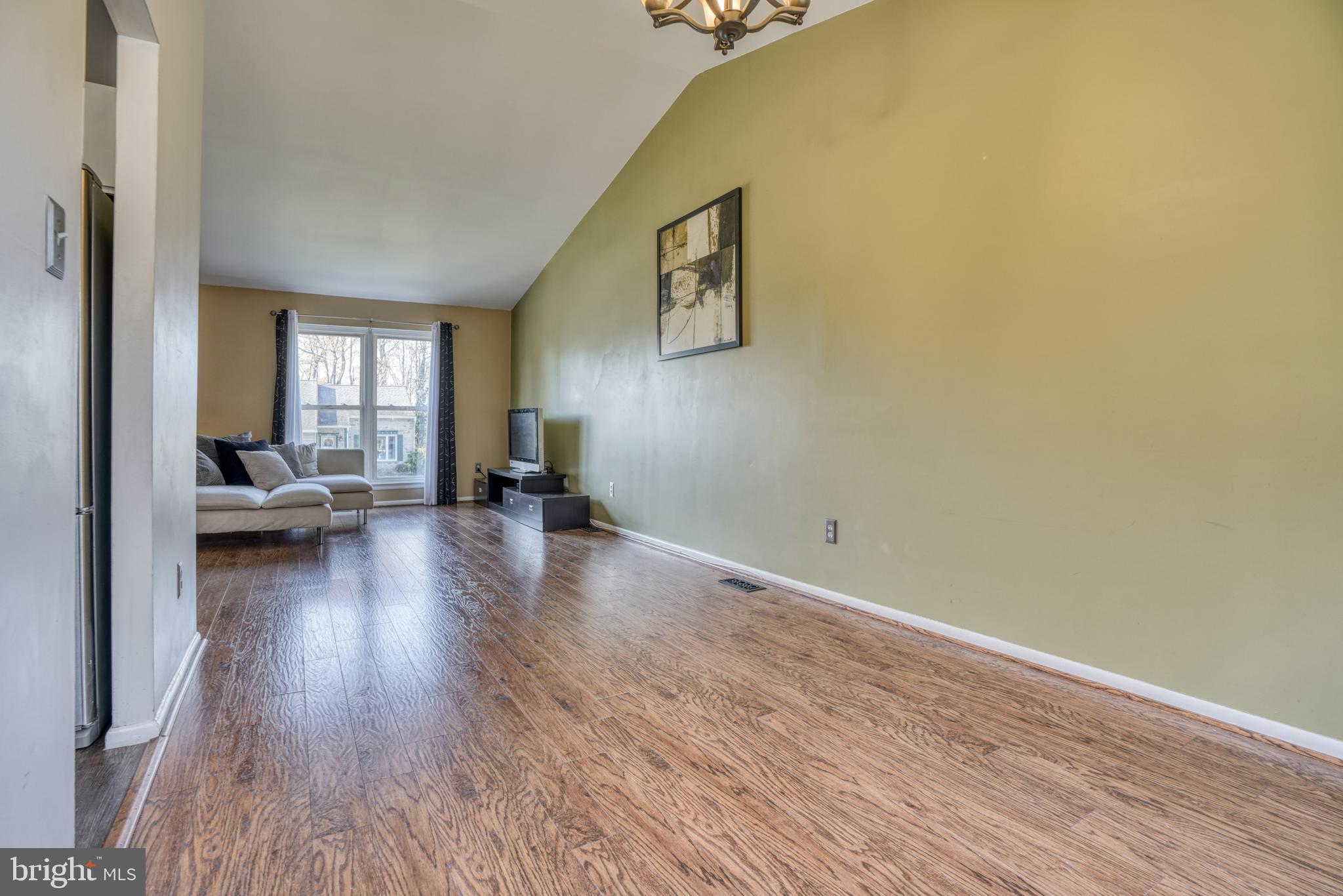 9013 Moonstone Road Nottingham, MD 21236 - Photo 10 of 39 Living room/Dining room view