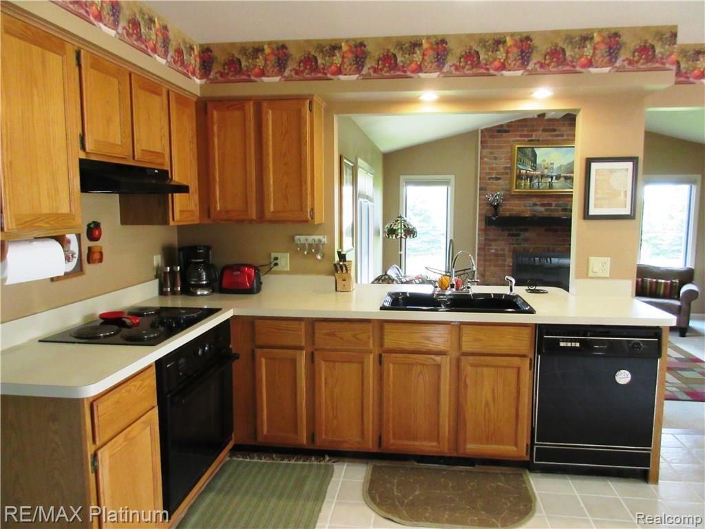 1969 Clover Ridge Drive Howell, MI 48843 - Photo 17 of 37 IMG_0678.JPG