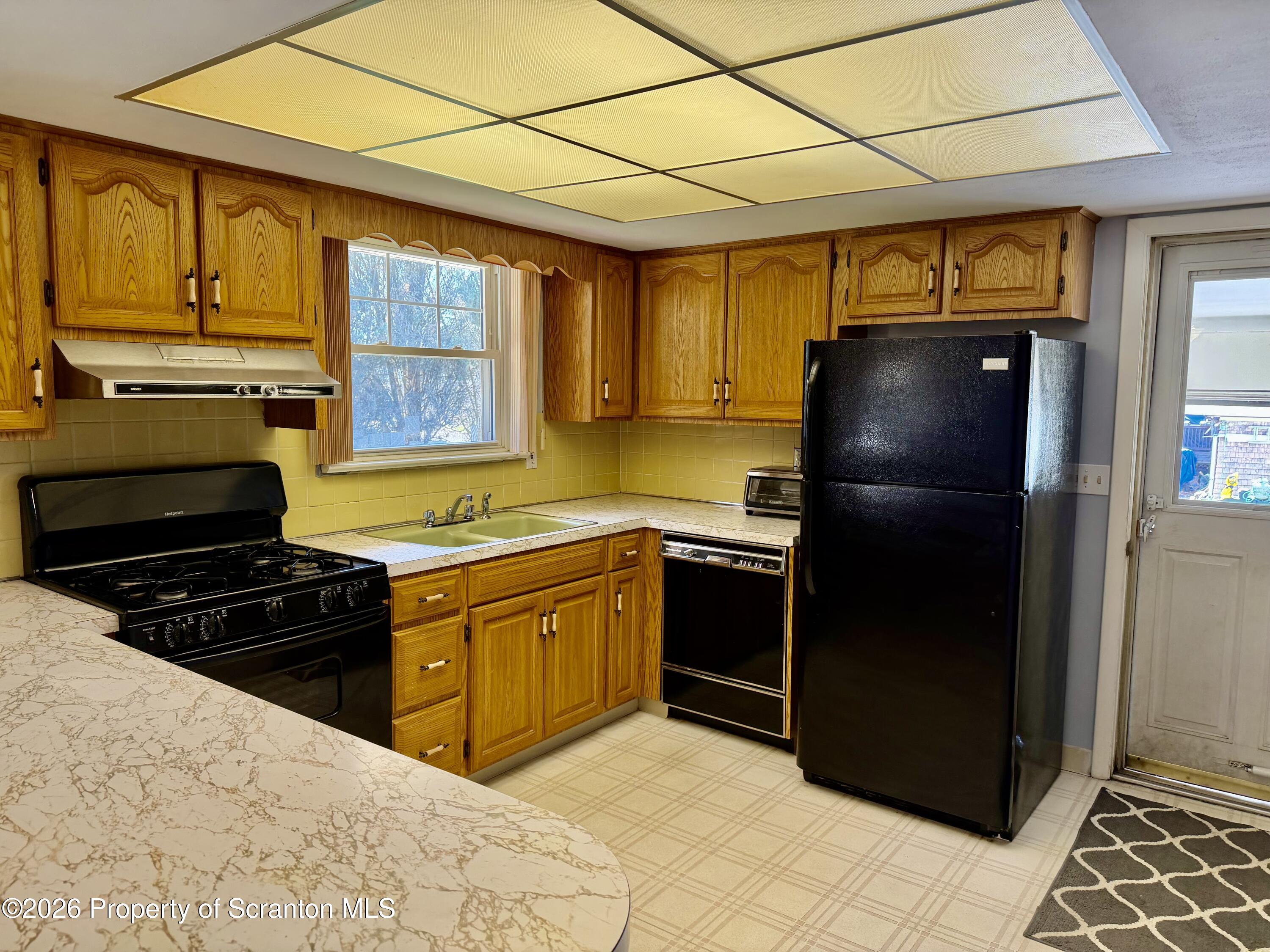 1001 Quarry Road Old Forge, PA 18518 - Photo 14 of 27 IMG_2278