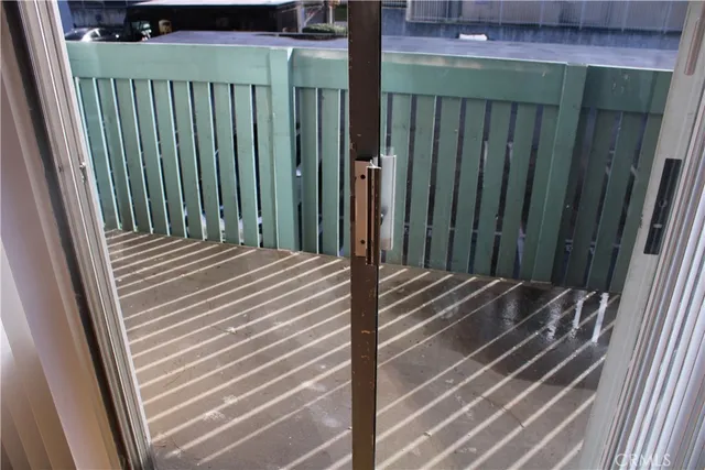 $2,800 | 5700 Etiwanda Avenue, Tarzana, CA 91356