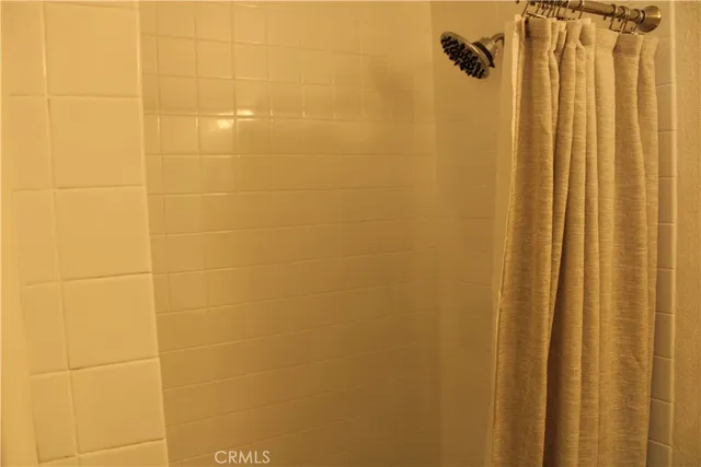 $2,800 | 5700 Etiwanda Avenue, Tarzana, CA 91356