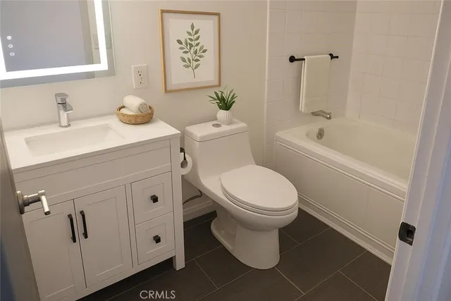 $2,800 | 5700 Etiwanda Avenue, Tarzana, CA 91356