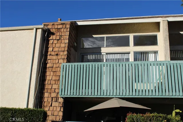 $2,800 | 5700 Etiwanda Avenue, Tarzana, CA 91356