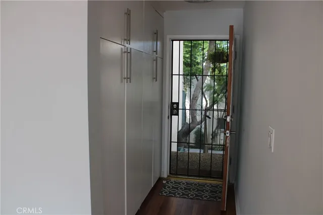 $2,800 | 5700 Etiwanda Avenue, Tarzana, CA 91356