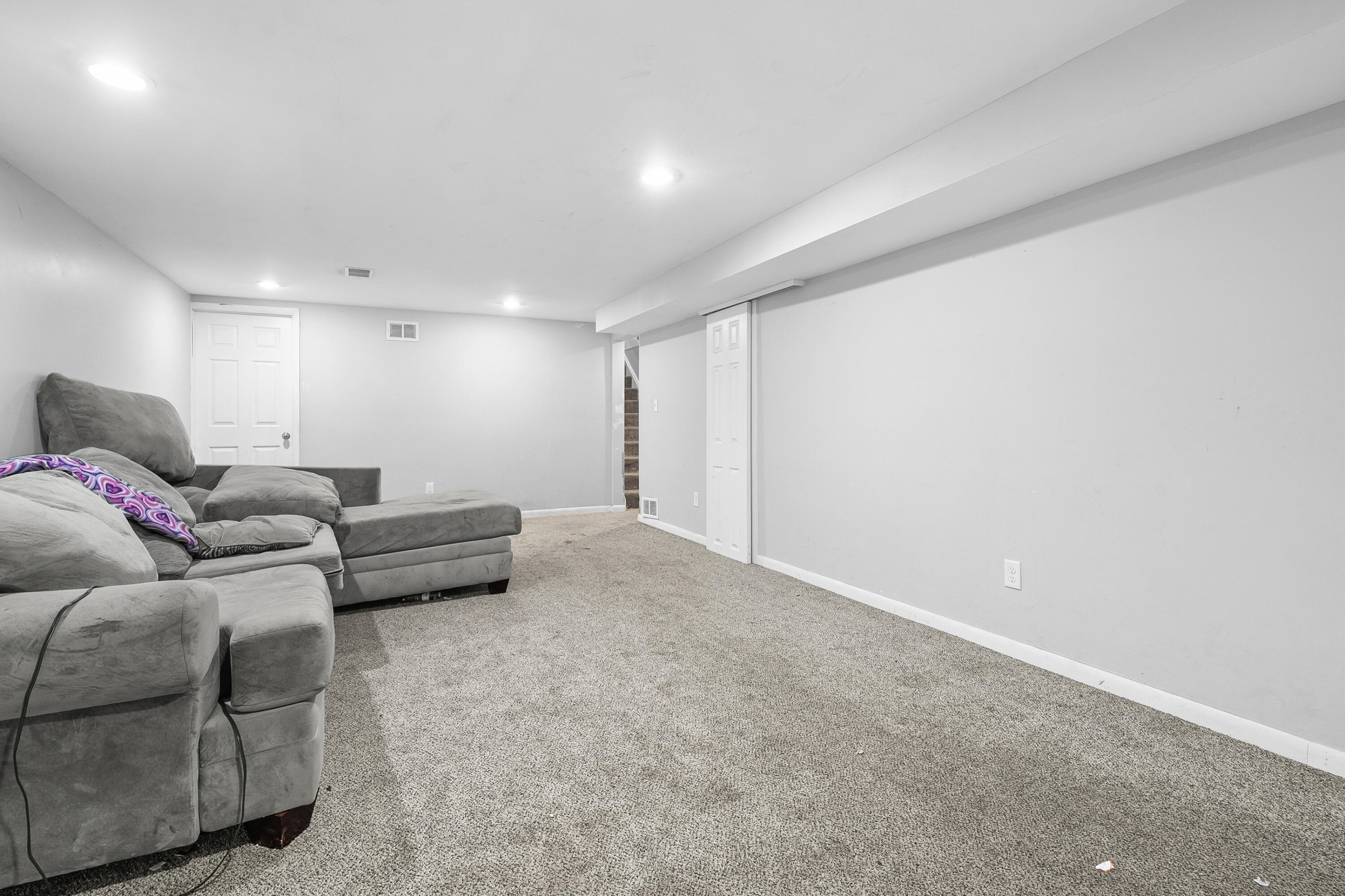 181 Foote Road Battle Creek, MI 49017 - Photo 25 of 34 family room