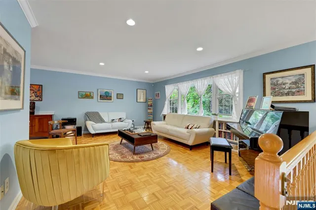 $999,000 | 1093 Sheridan Street, New Milford, NJ 07646