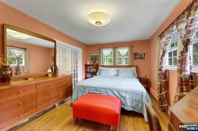 $999,000 | 1093 Sheridan Street, New Milford, NJ 07646