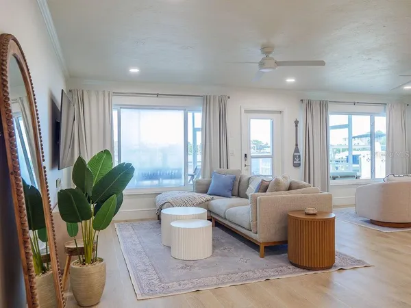 $917,000 | 454 63rd Street, Holmes Beach, FL 34217