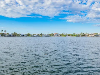 $917,000 | 454 63rd Street, Holmes Beach, FL 34217