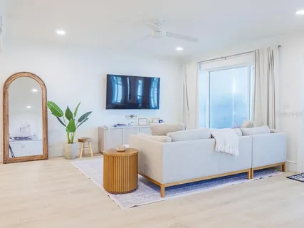 $917,000 | 454 63rd Street, Holmes Beach, FL 34217