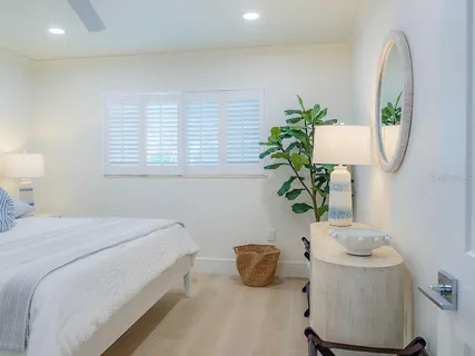 $917,000 | 454 63rd Street, Holmes Beach, FL 34217