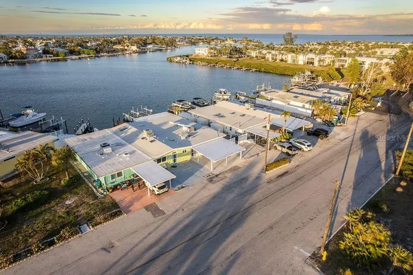$917,000 | 454 63rd Street, Holmes Beach, FL 34217