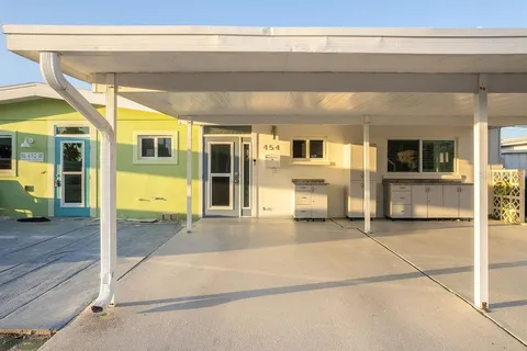 $917,000 | 454 63rd Street, Holmes Beach, FL 34217