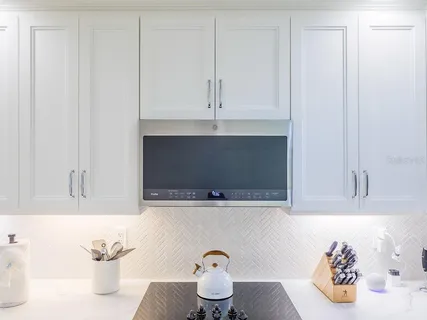 $917,000 | 454 63rd Street, Holmes Beach, FL 34217