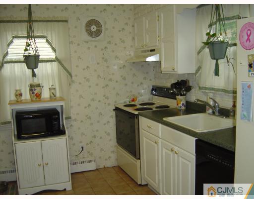 35 South Hill Road Colonia, NJ 07067 - Photo 4 of 10