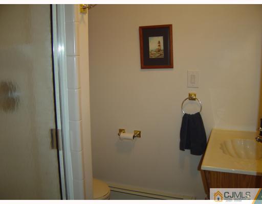 35 South Hill Road Colonia, NJ 07067 - Photo 7 of 10