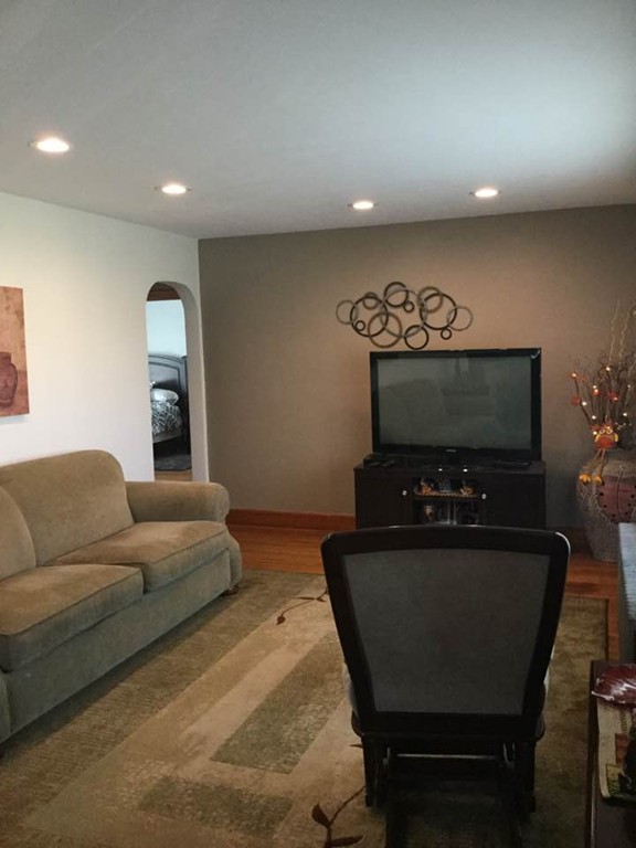 1039 Wilson Road Fall River, MA 02720 - Photo 8 of 13 Gallery Image 8