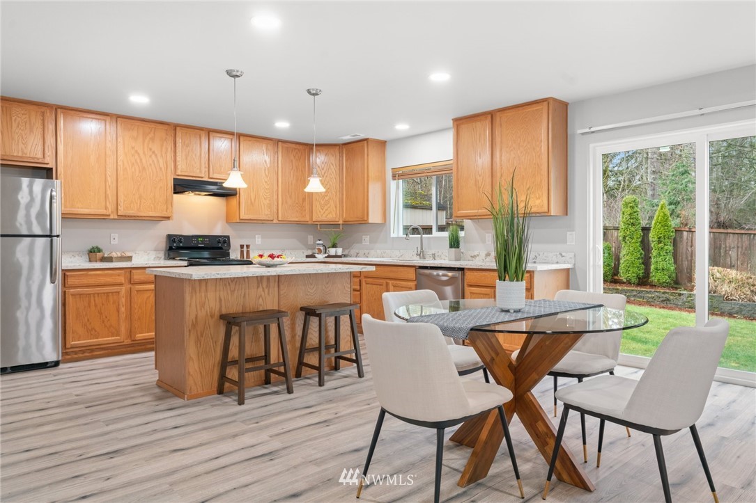 18103 168th Way Southeast Renton, WA 98058 - Photo 12 of 34 Gallery Image 12