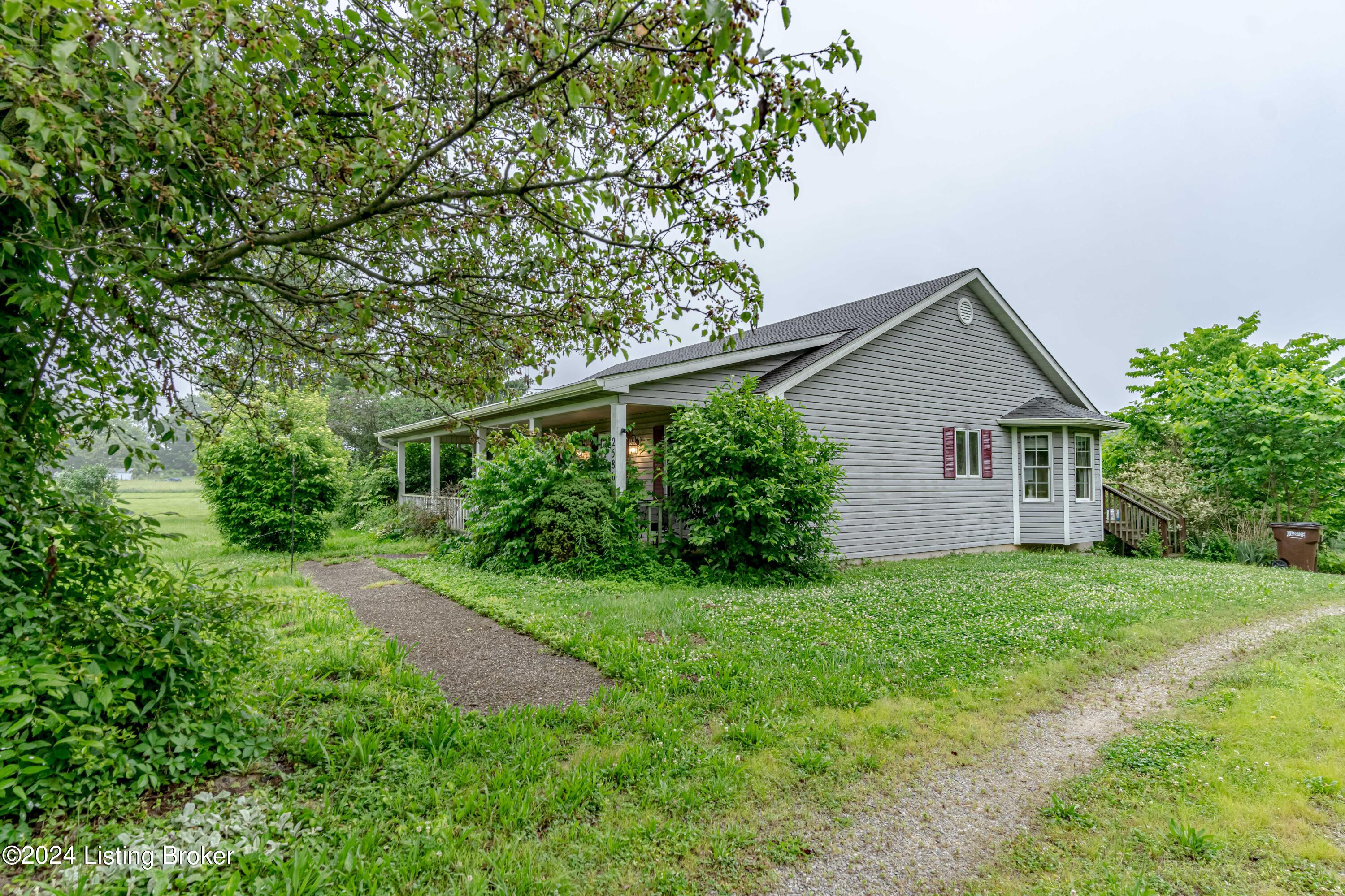 2586 Hickory Ridge Road Mount Eden, KY 40046 - Photo 2 of 30 DSC01663