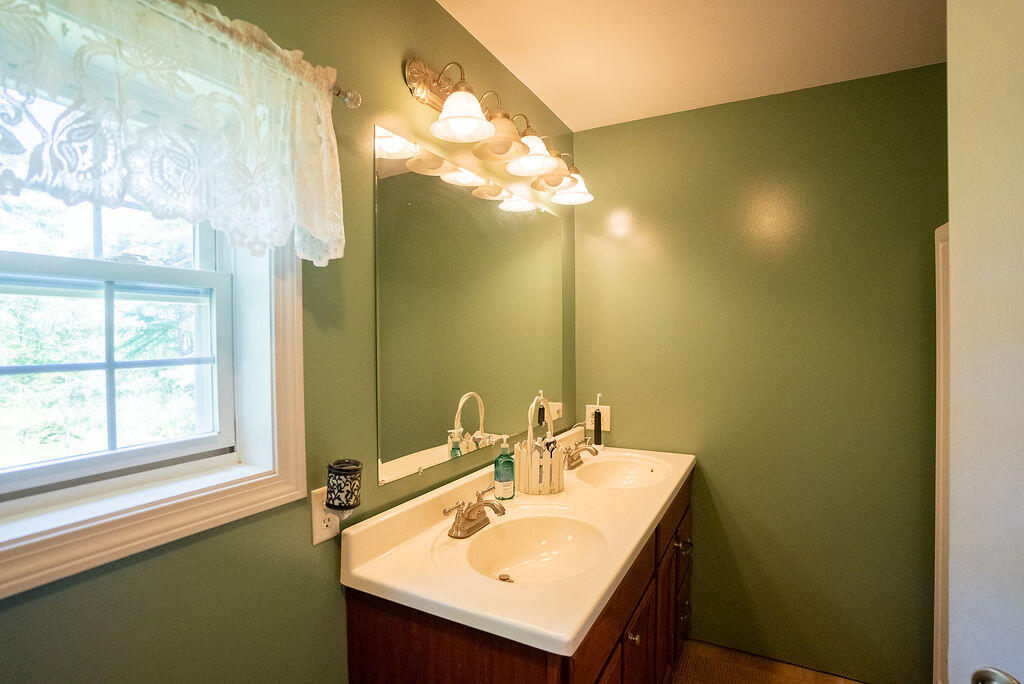 32 Perry Lane Carmel, ME 04419 - Photo 18 of 33 DSC02513-HDR