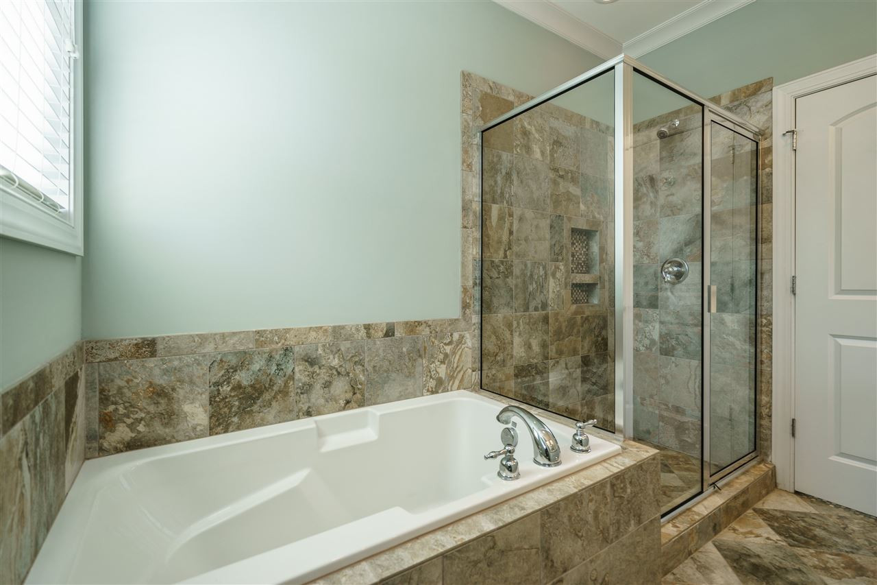 2745 Oberlin Road, Unit 101 Raleigh, NC 27608 - Photo 16 of 23 Photo 16
