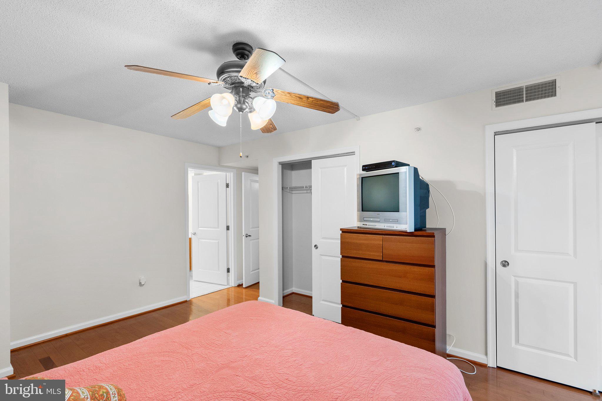 7923 Eastern Avenue Northwest, Unit 406 Silver Spring, MD 20910 - Photo 20 of 25