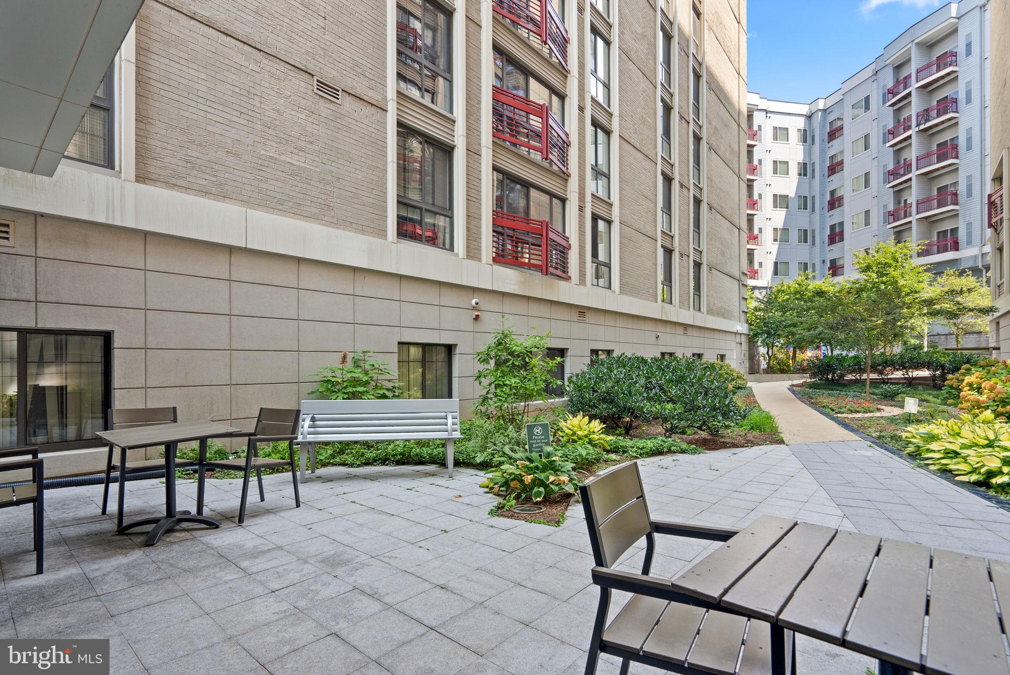 7923 Eastern Avenue Northwest, Unit 406 Silver Spring, MD 20910 - Photo 23 of 25