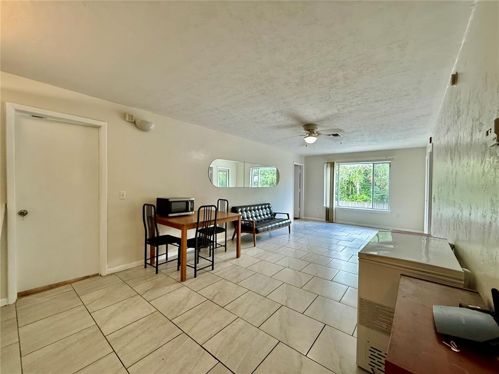 3800 Southwest 20th Avenue, Unit 207 Gainesville, FL 32607 - Photo 3 of 20