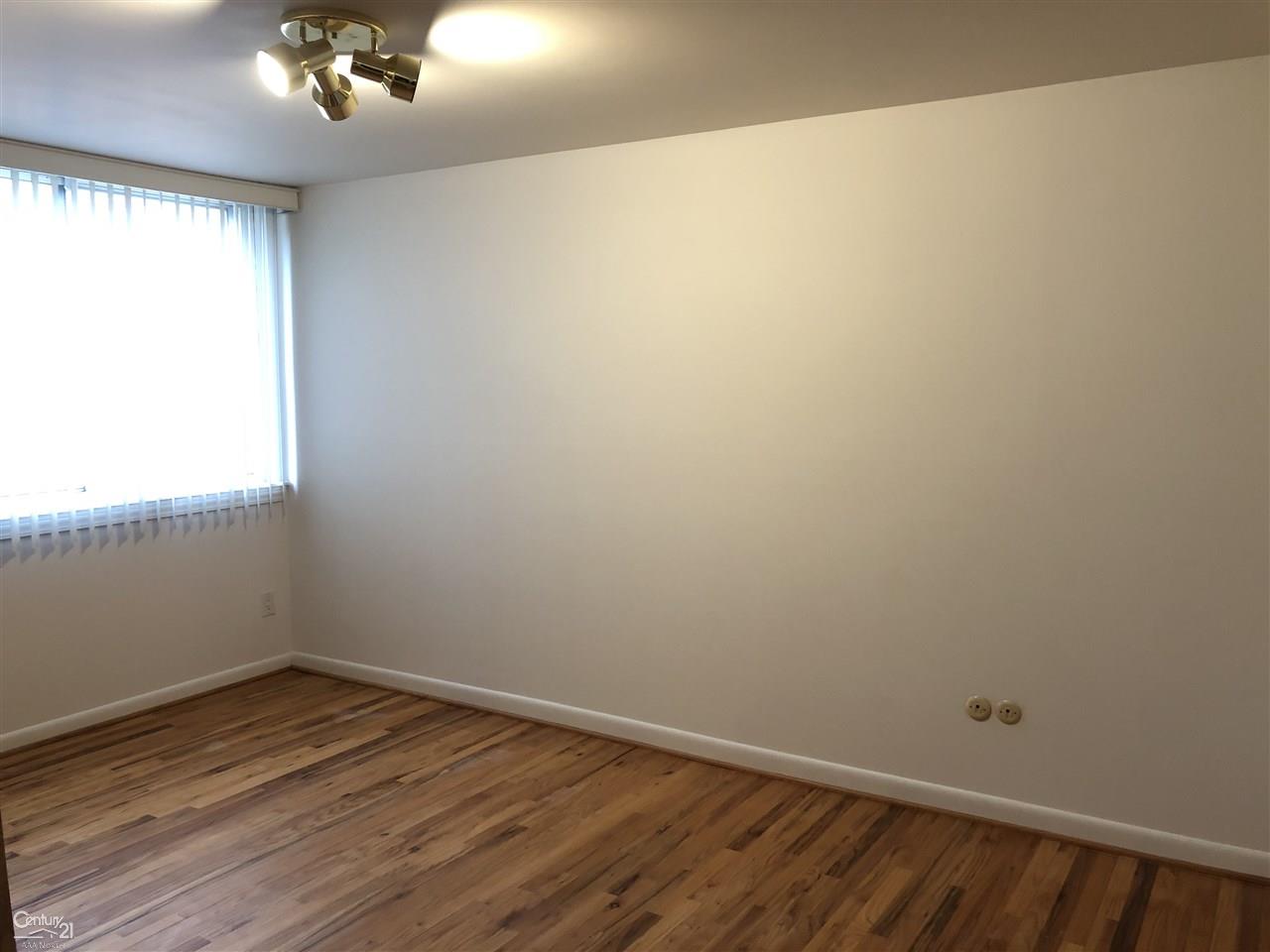 4047 West Maple Road Bloomfield Hills, MI 48301 - Photo 28 of 35