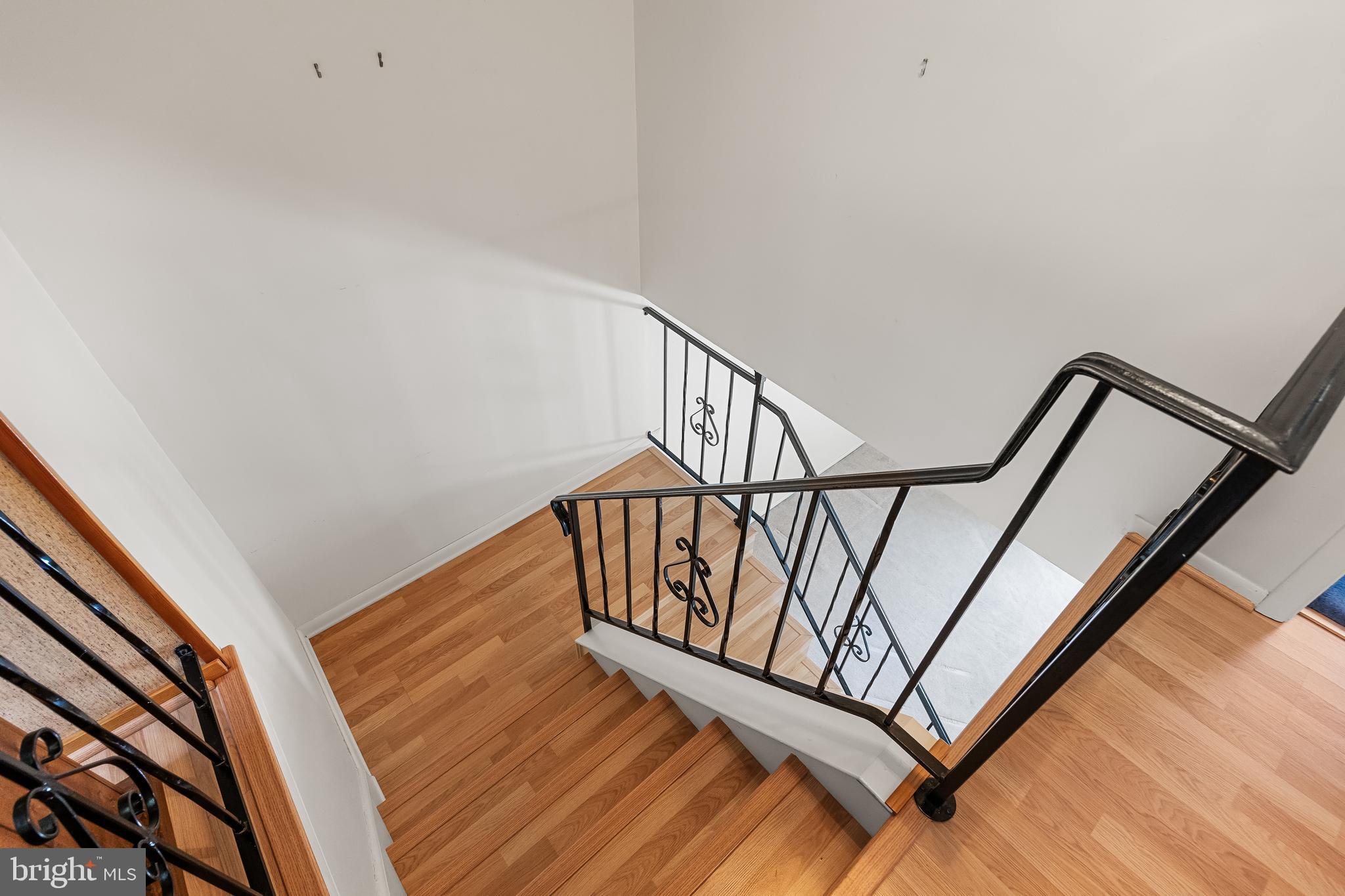 64 Beechnut Court Lumberton, NJ 08048 - Photo 15 of 29 Stairwell