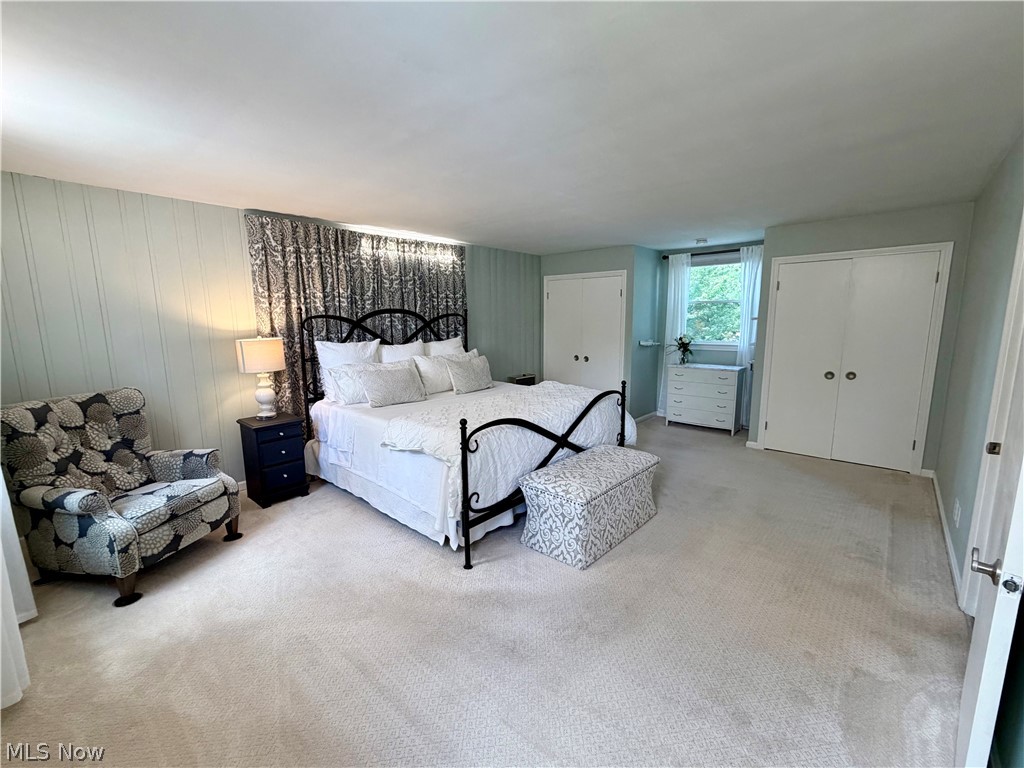 1403 Croyden Road Lyndhurst, OH 44124 - Photo 25 of 39