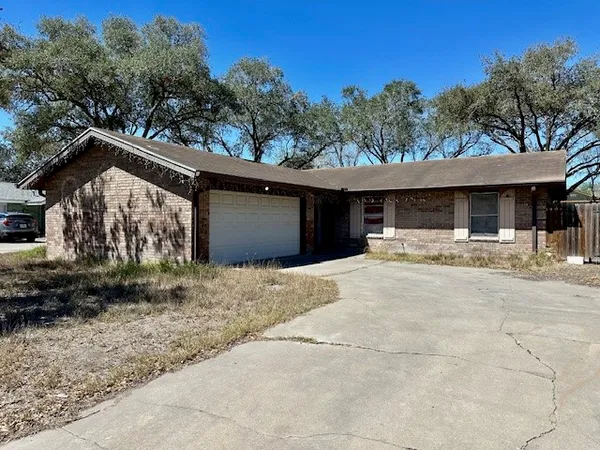 $130,000 | 1710 Mildred Street, Kingsville, TX 78363