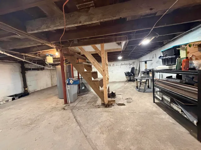 $206,999 | 72 Boothby Street, Augusta, ME 04330