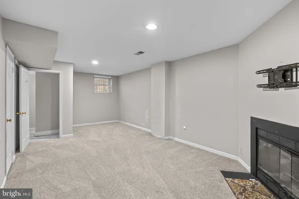 $3,300 | 1305 South Potomac Street, Baltimore, MD 21224