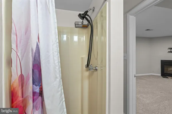 $3,300 | 1305 South Potomac Street, Baltimore, MD 21224