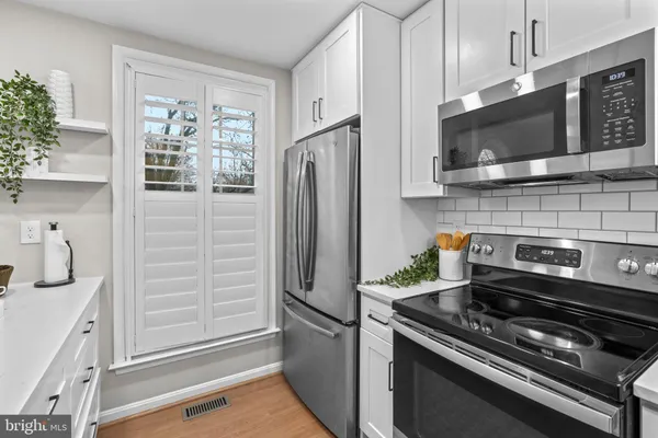 $3,300 | 1305 South Potomac Street, Baltimore, MD 21224