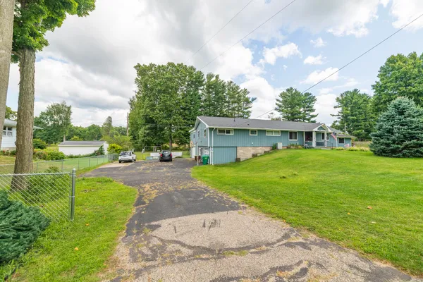 $408,000 | 55081 Buckhorn Road, Three Rivers, MI 49093