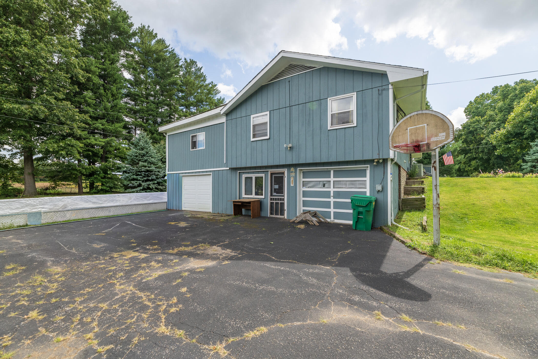 55081 Buckhorn Road Three Rivers, MI 49093 - Photo 7 of 64 55081 Buckhorn-51