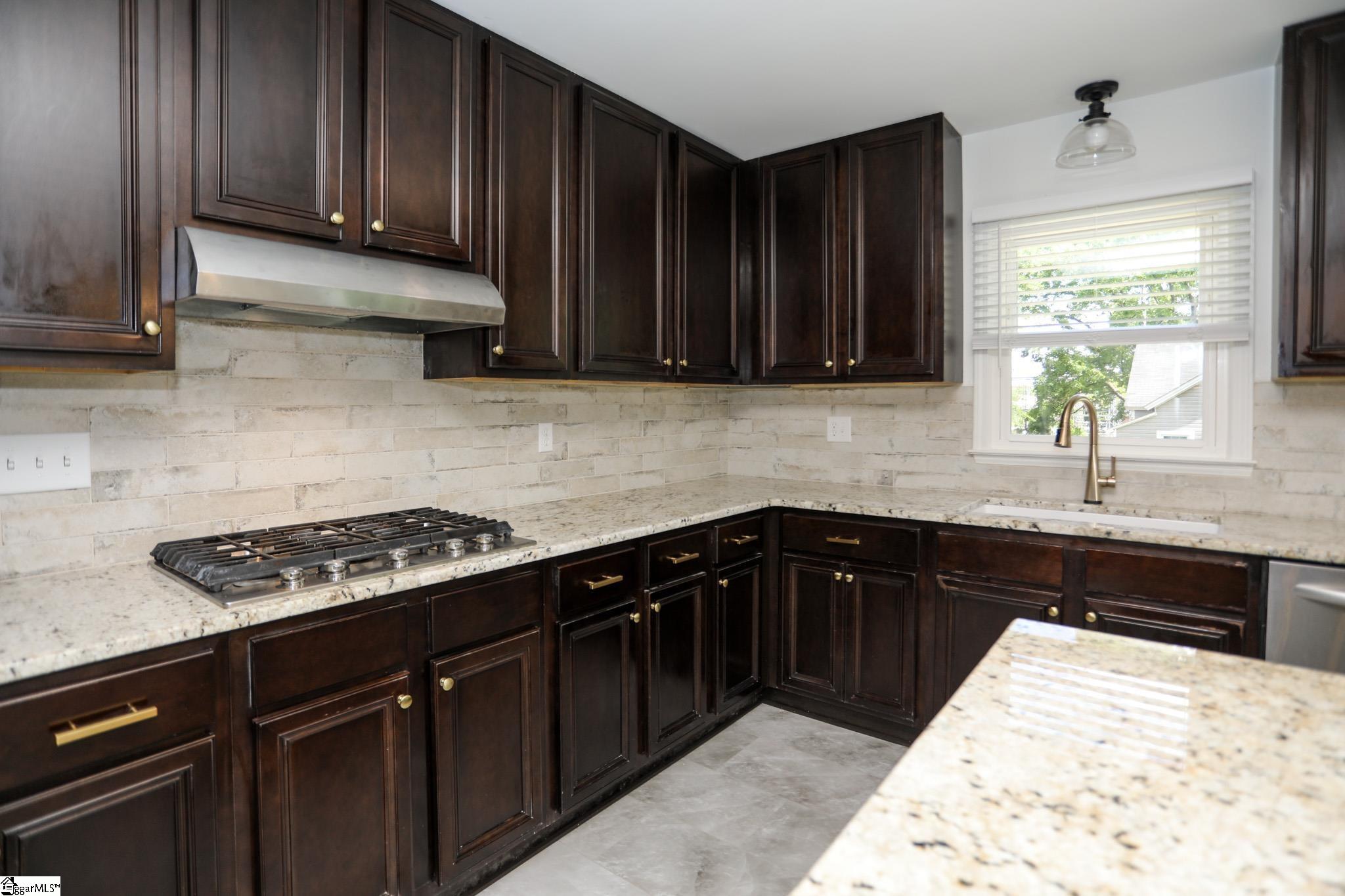 204 Front Street Easley, SC 29640 - Photo 12 of 33