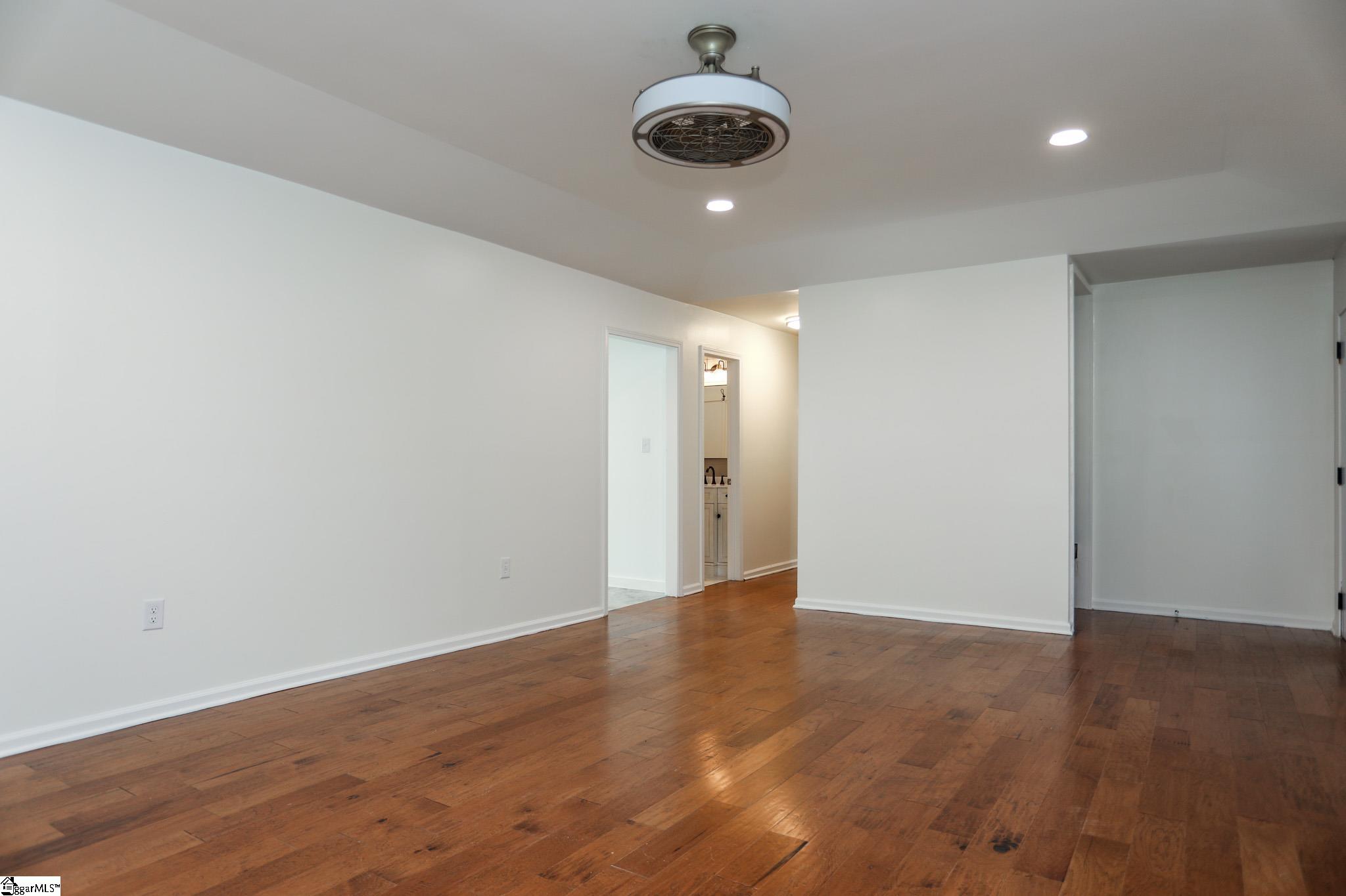 204 Front Street Easley, SC 29640 - Photo 20 of 33