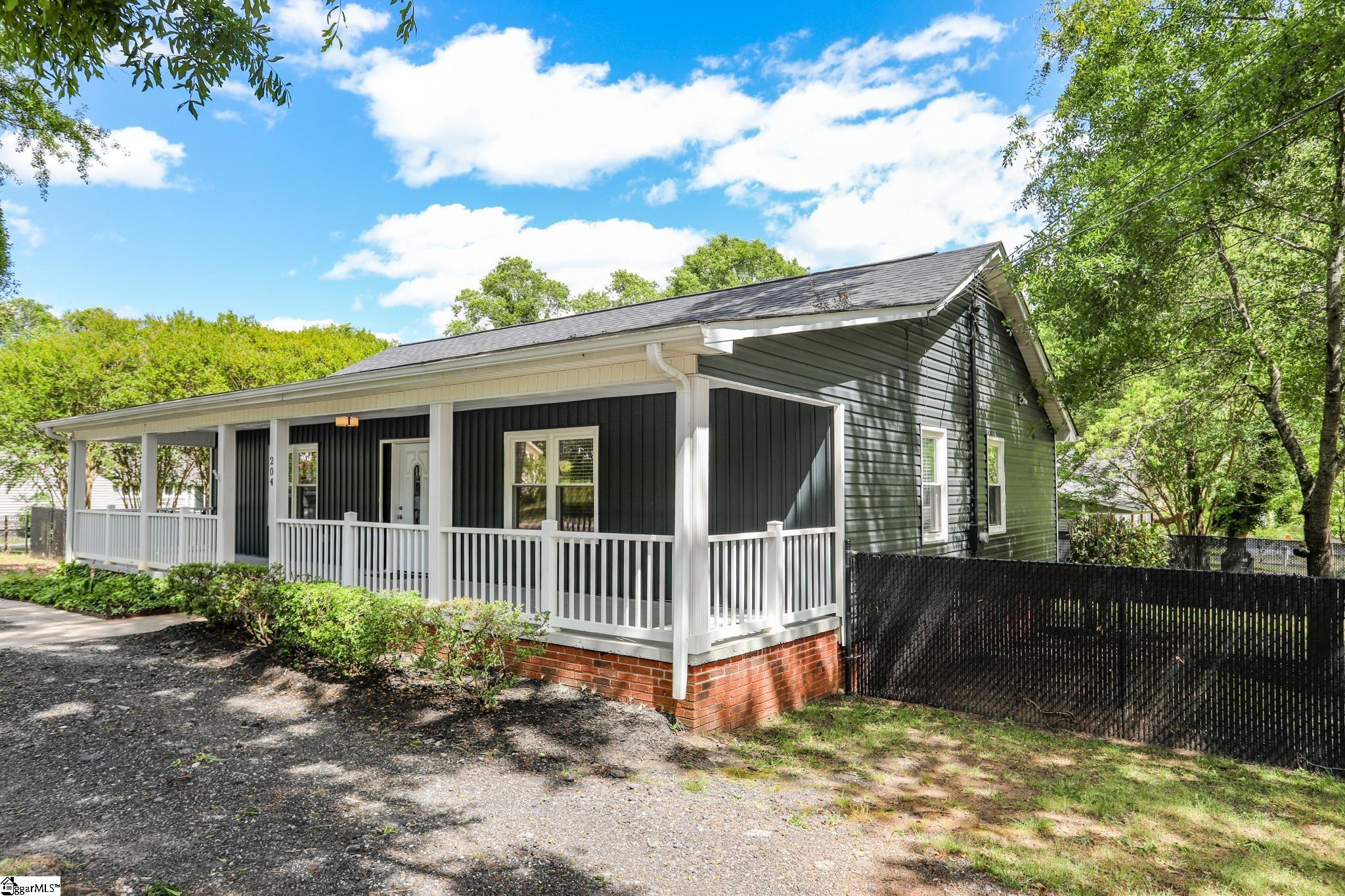 204 Front Street Easley, SC 29640 - Photo 2 of 33