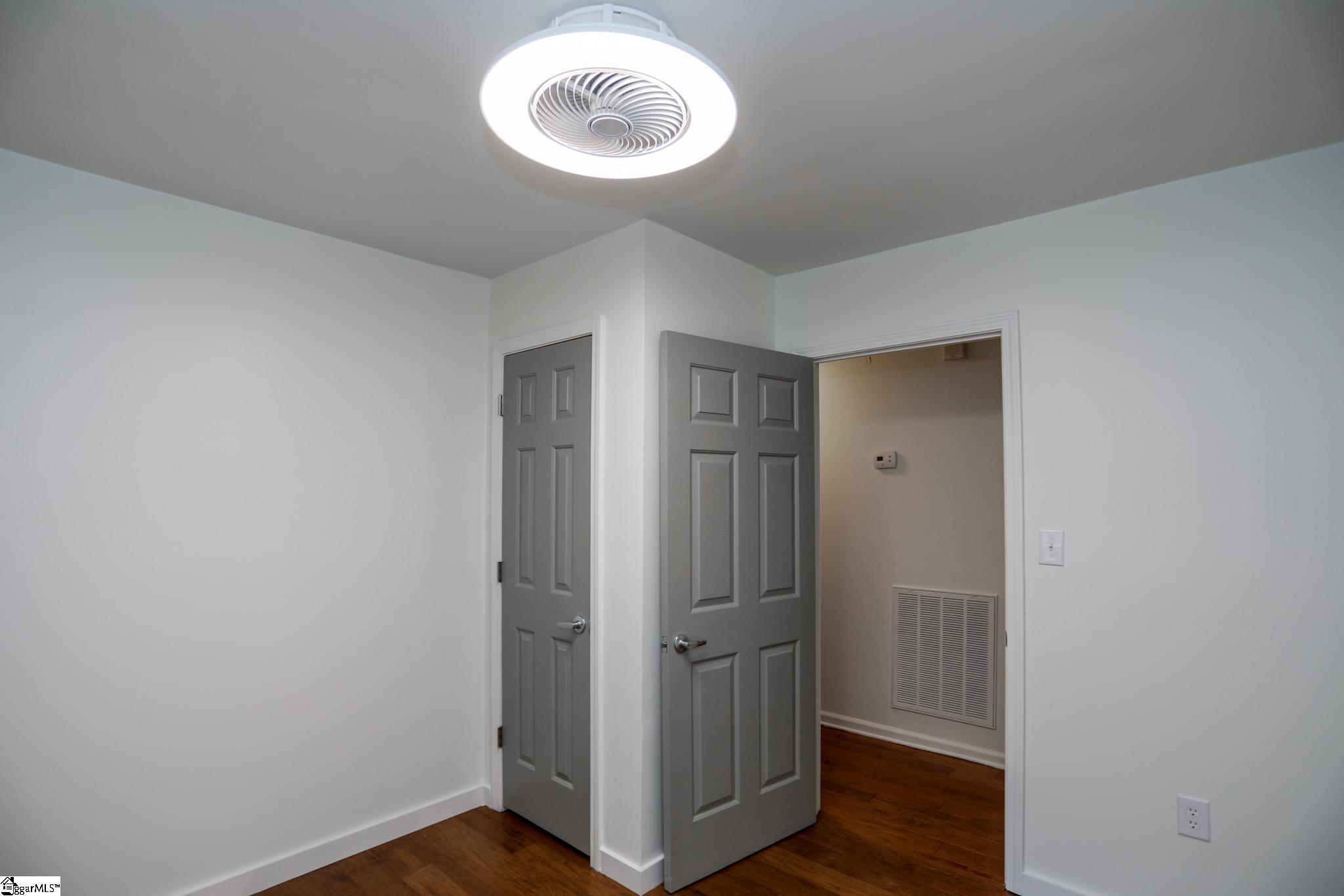 204 Front Street Easley, SC 29640 - Photo 23 of 33