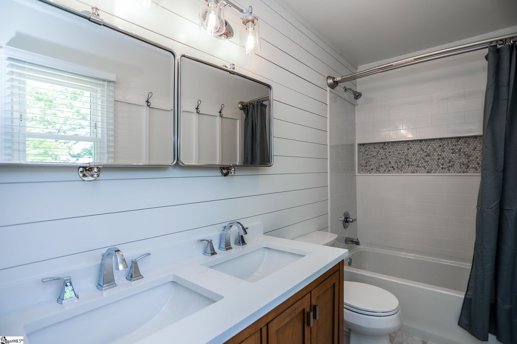 204 Front Street Easley, SC 29640 - Photo 27 of 33