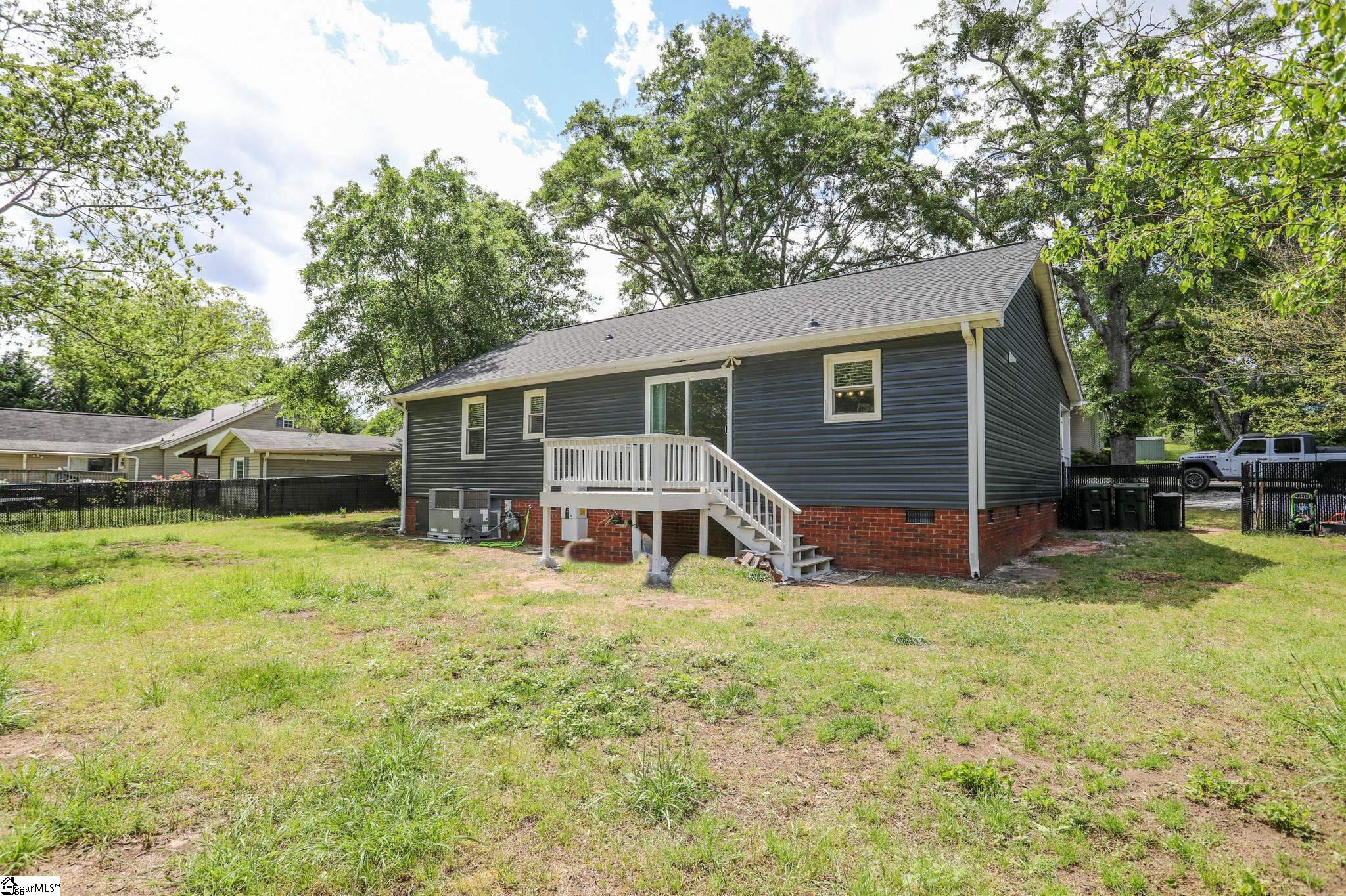 204 Front Street Easley, SC 29640 - Photo 30 of 33