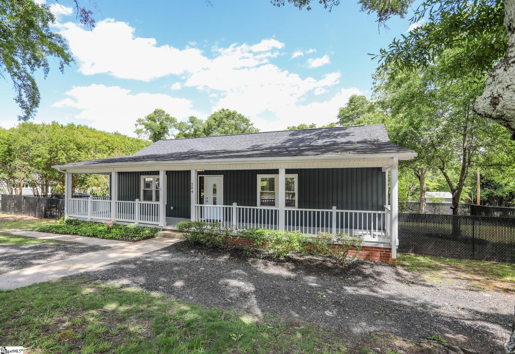 204 Front Street Easley, SC 29640 - Photo 3 of 33